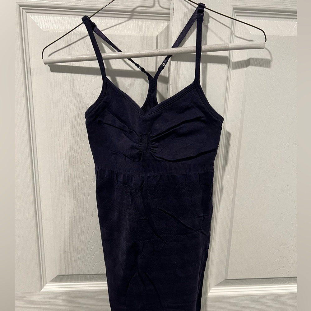Lulu lemon womens dark purple workout tank top. Size 4.